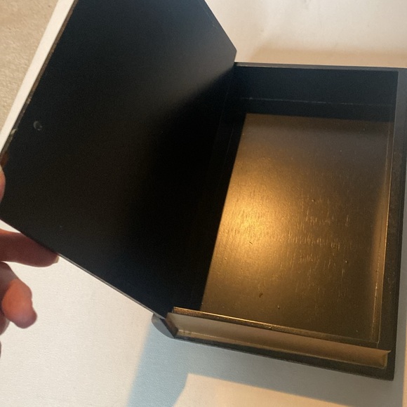 Vintage Wooden “Happy Halloween “ Book Box - Picture 4 of 5